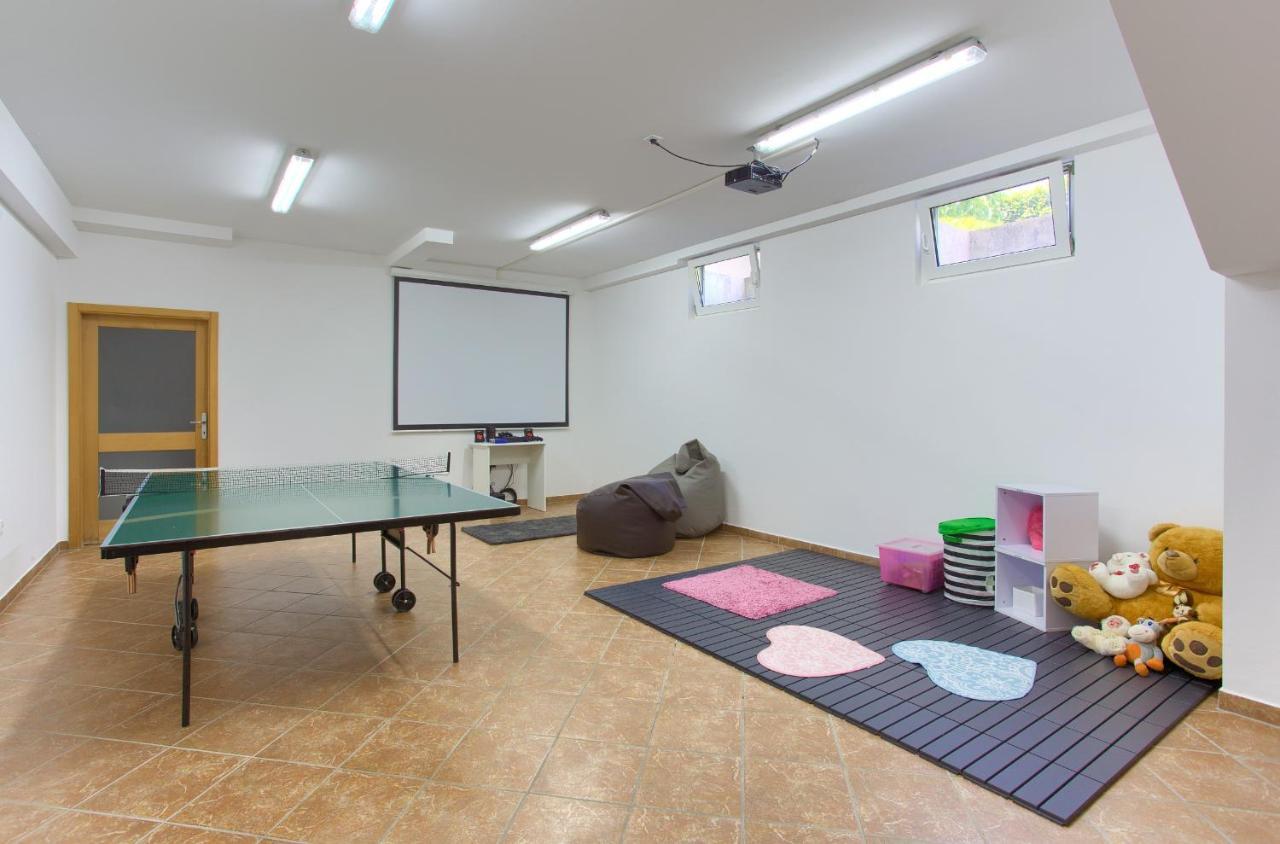 Villa Gardena Vrh  Екстер'єр фото