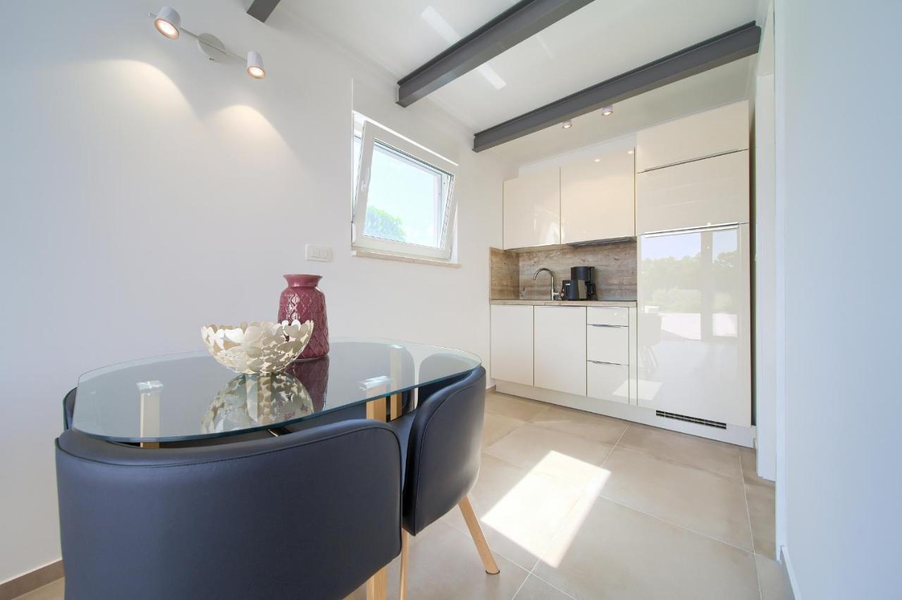 Villa Gardena Vrh  Екстер'єр фото