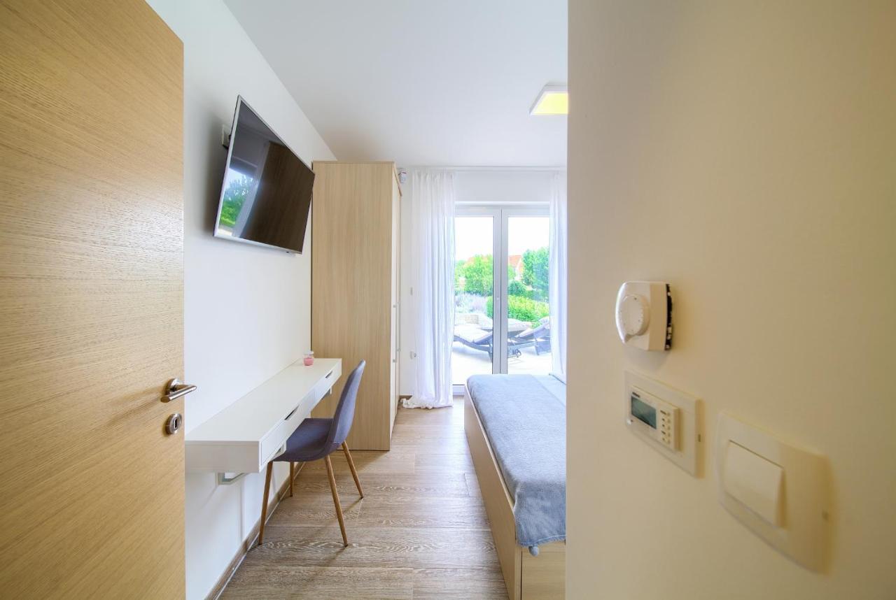 Villa Gardena Vrh  Екстер'єр фото