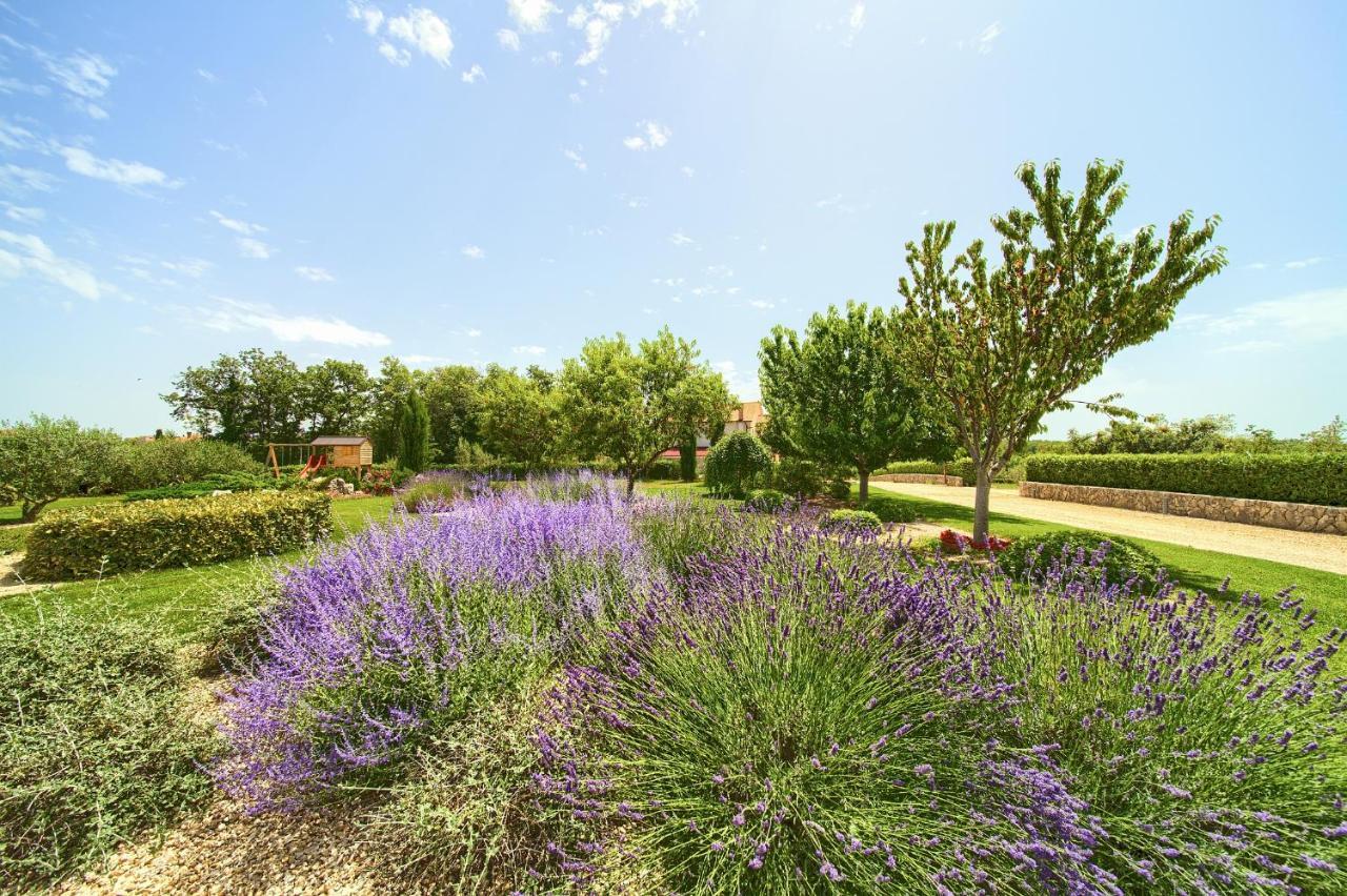 Villa Gardena Vrh  Екстер'єр фото