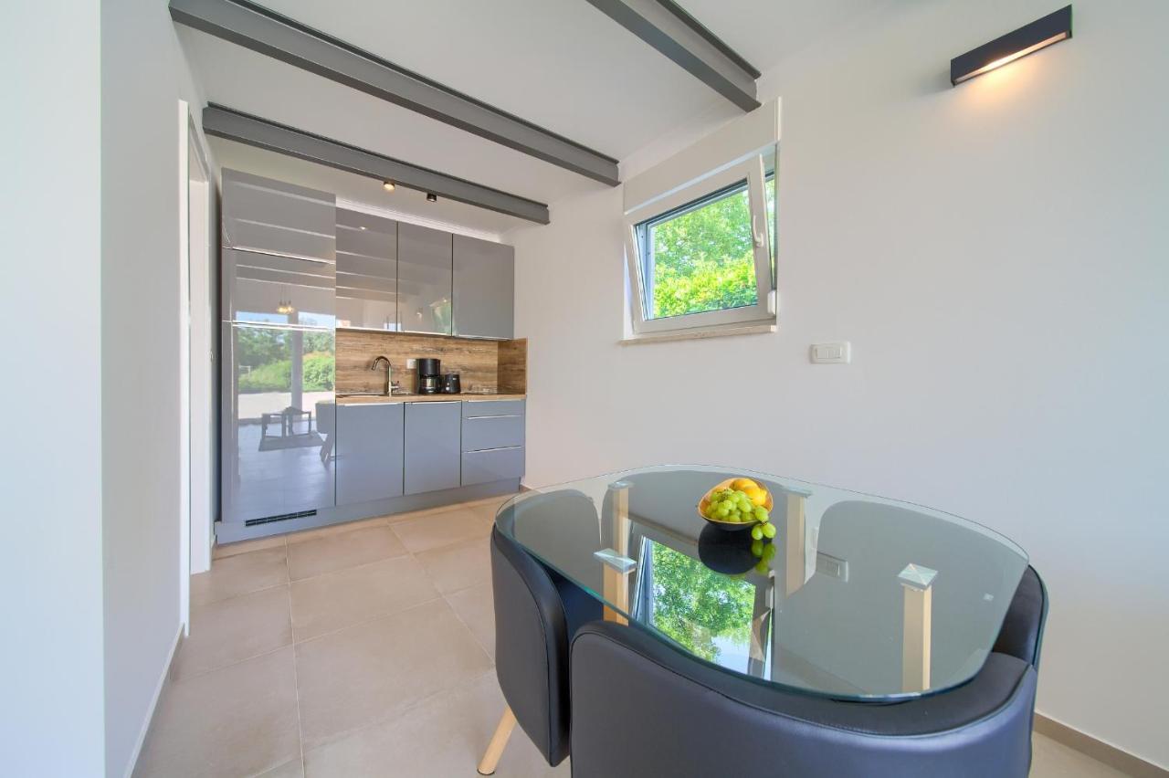 Villa Gardena Vrh  Екстер'єр фото