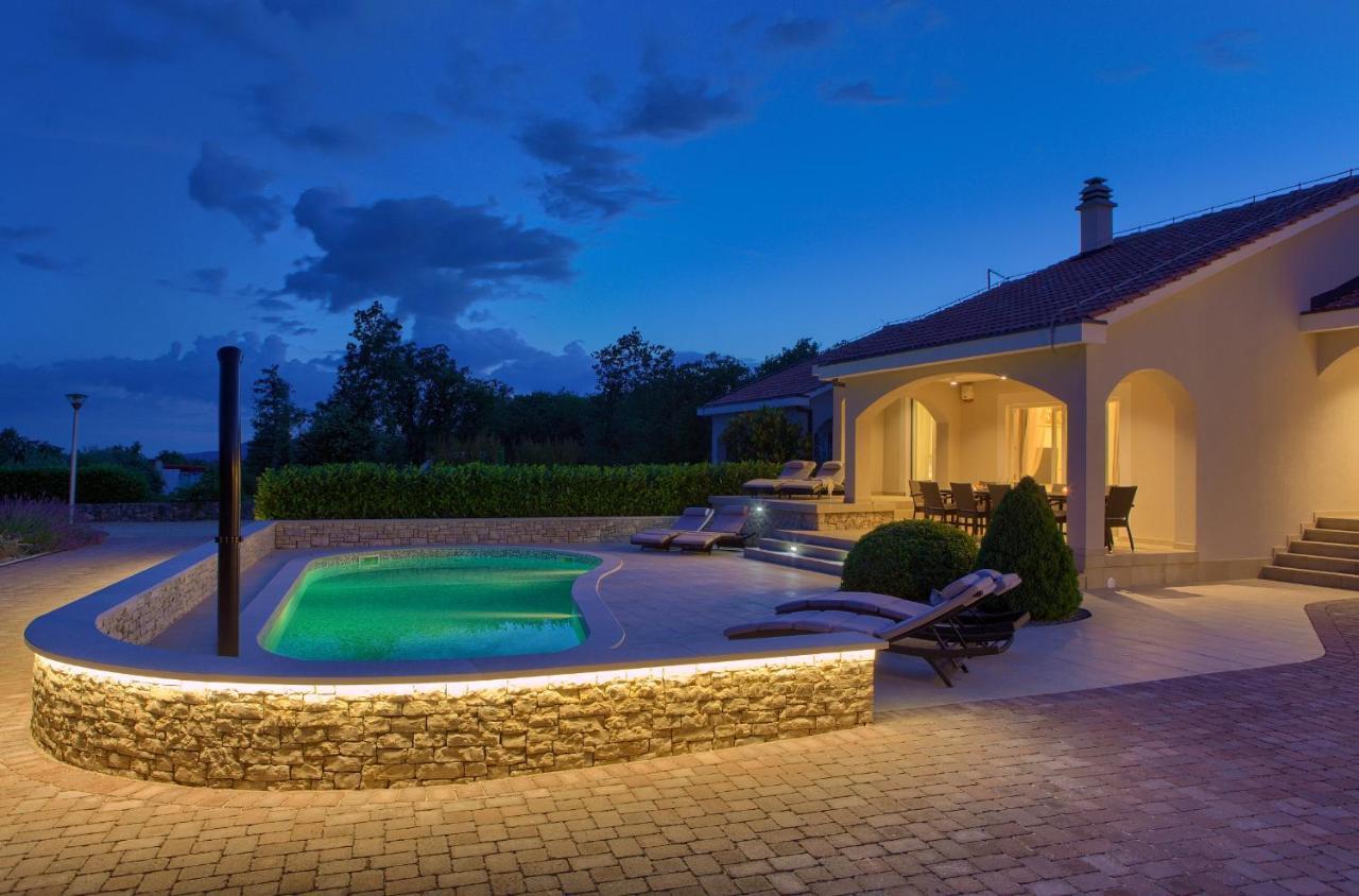 Villa Gardena Vrh  Екстер'єр фото
